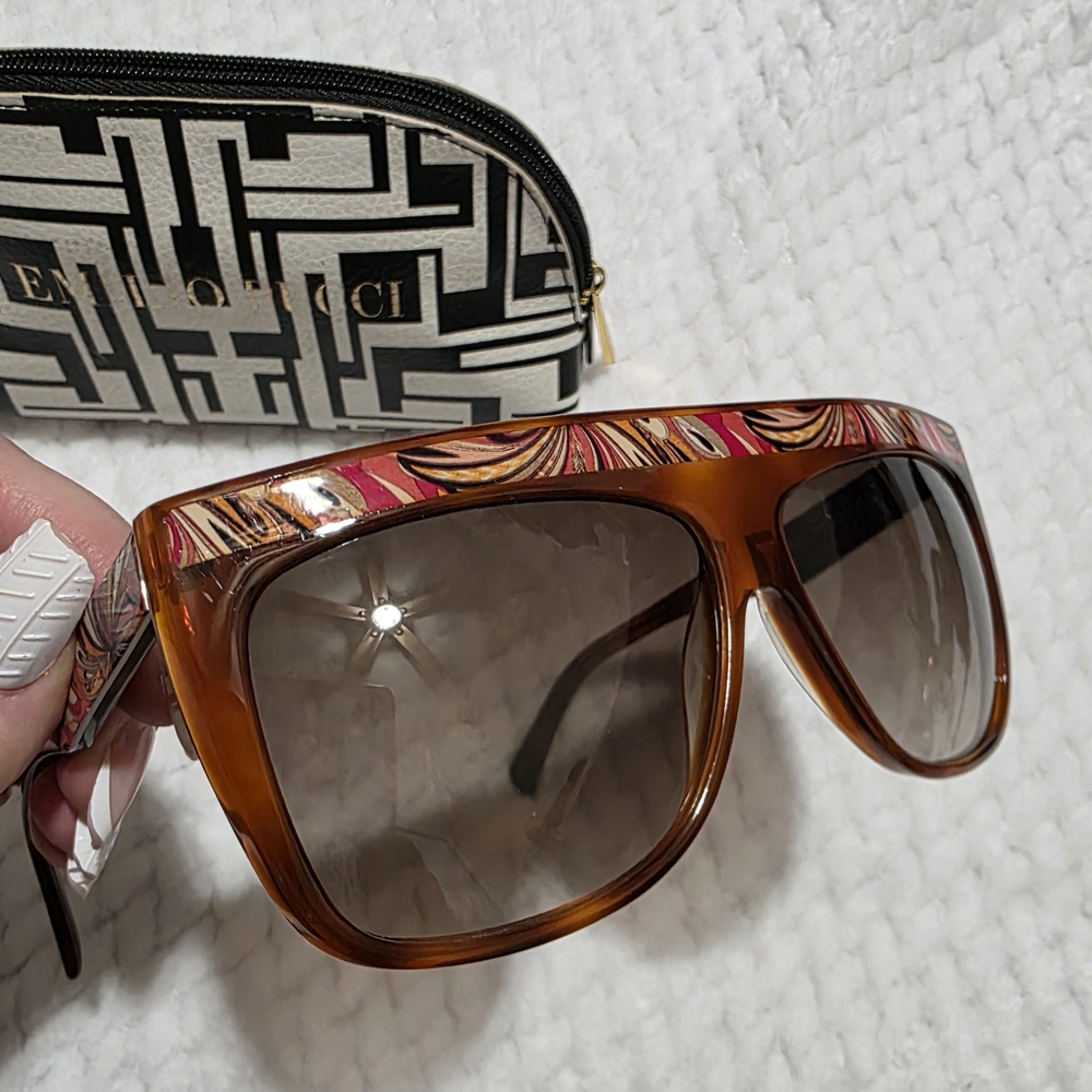 Emilio Pucci Sunglasses with Brown Lenses and Patterned Frame - Picture 4 of 13